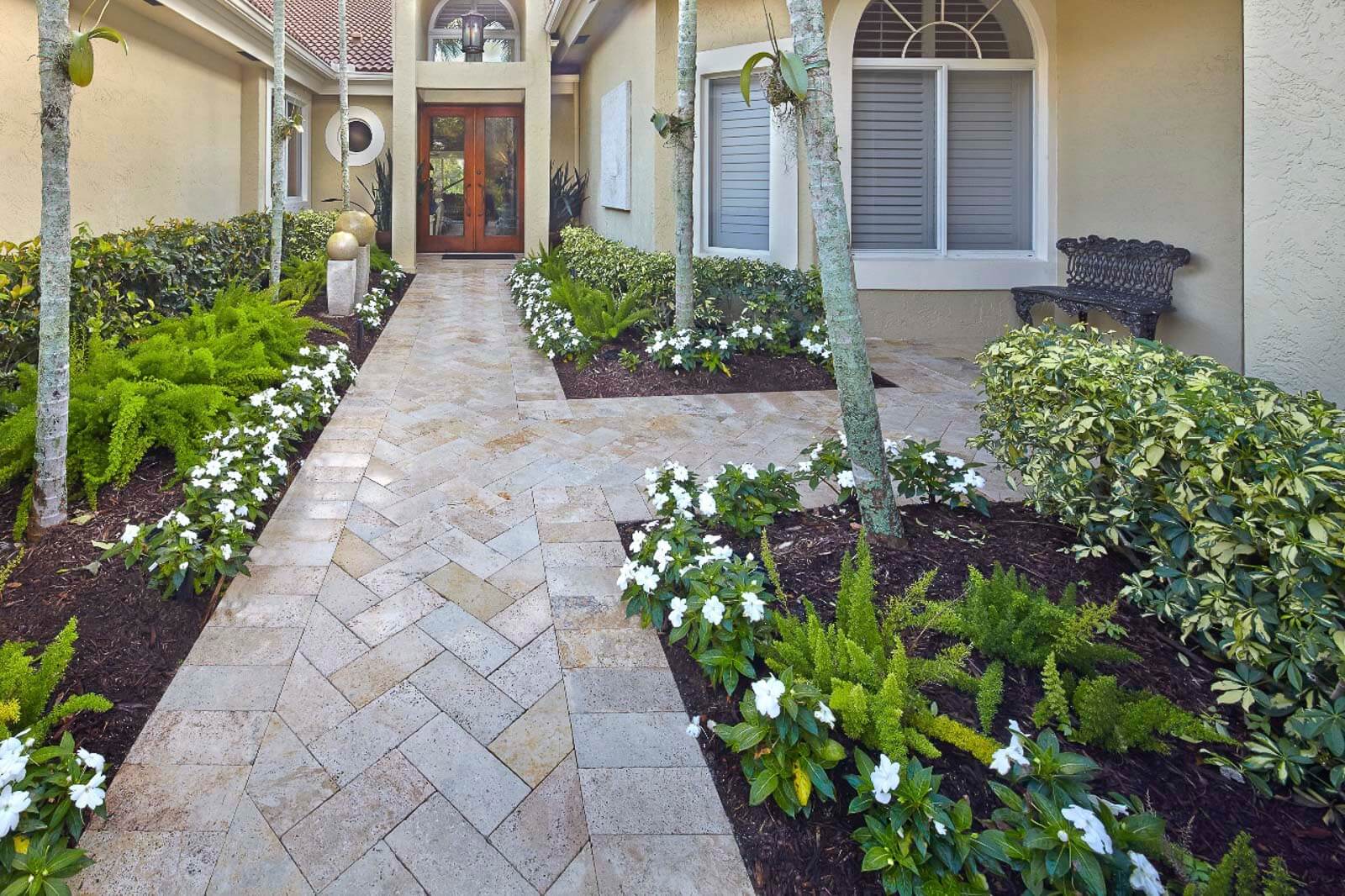 Wide range of brick paver colors and blends for unique custom designs
