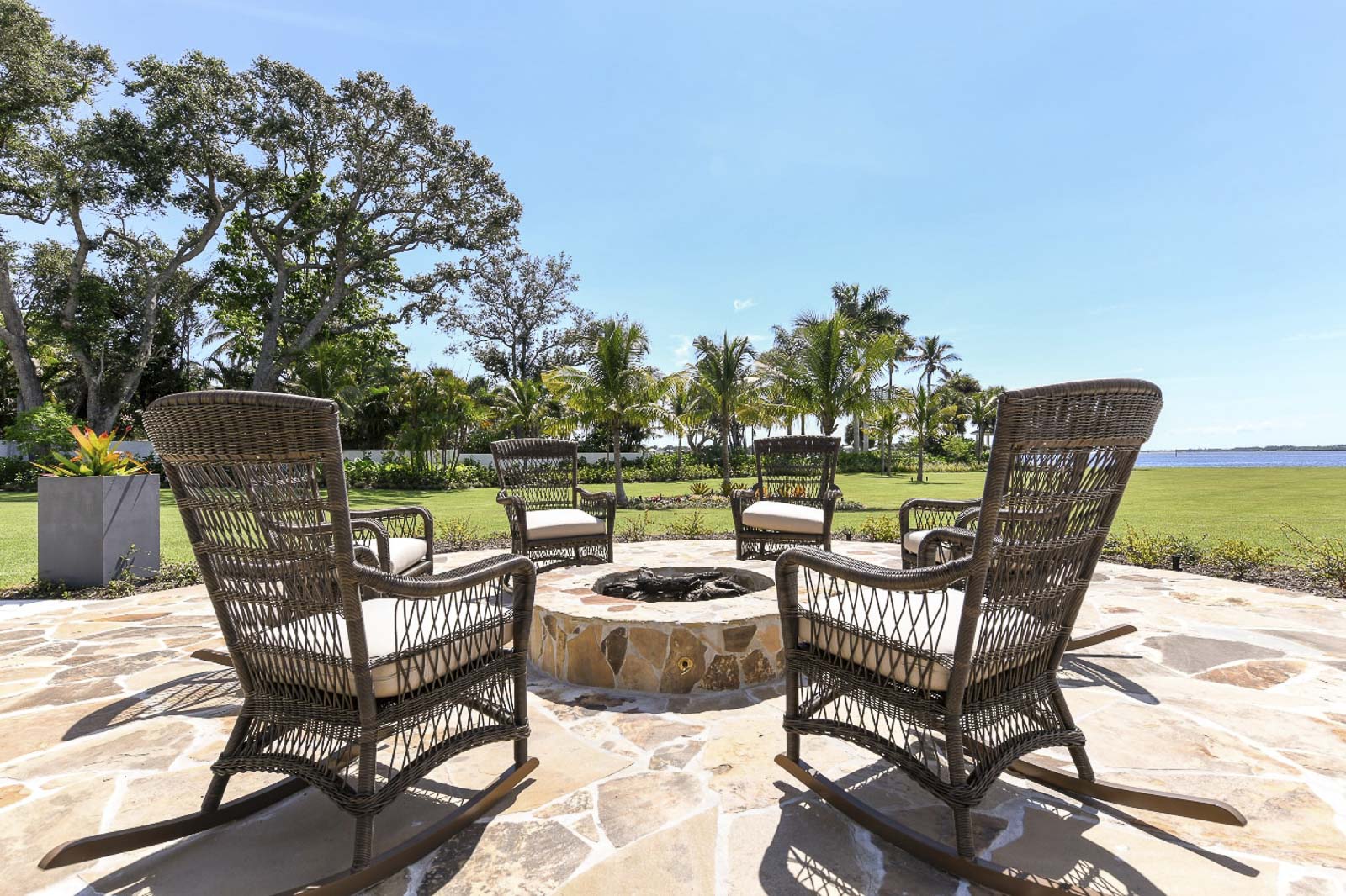 Custom fire pit and fireplace designs for outdoor entertainment