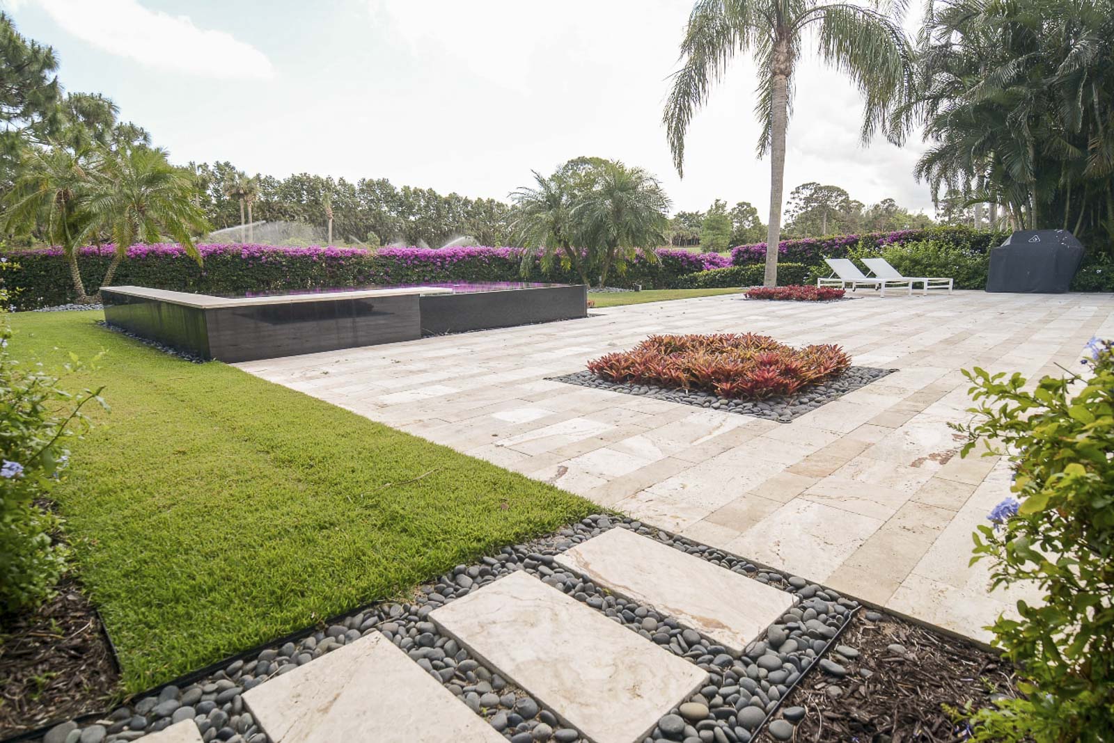 Professional landscape lighting design for enhanced outdoor ambiance