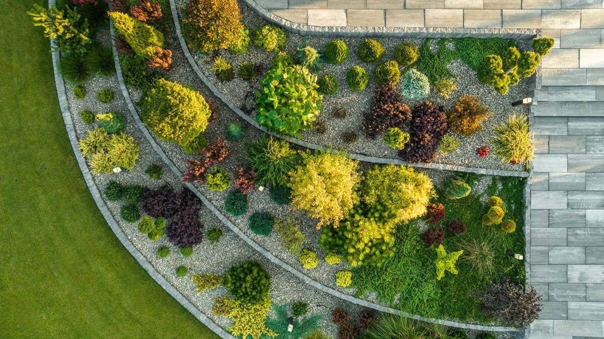 Professional retaining wall installation process and techniques Near Me