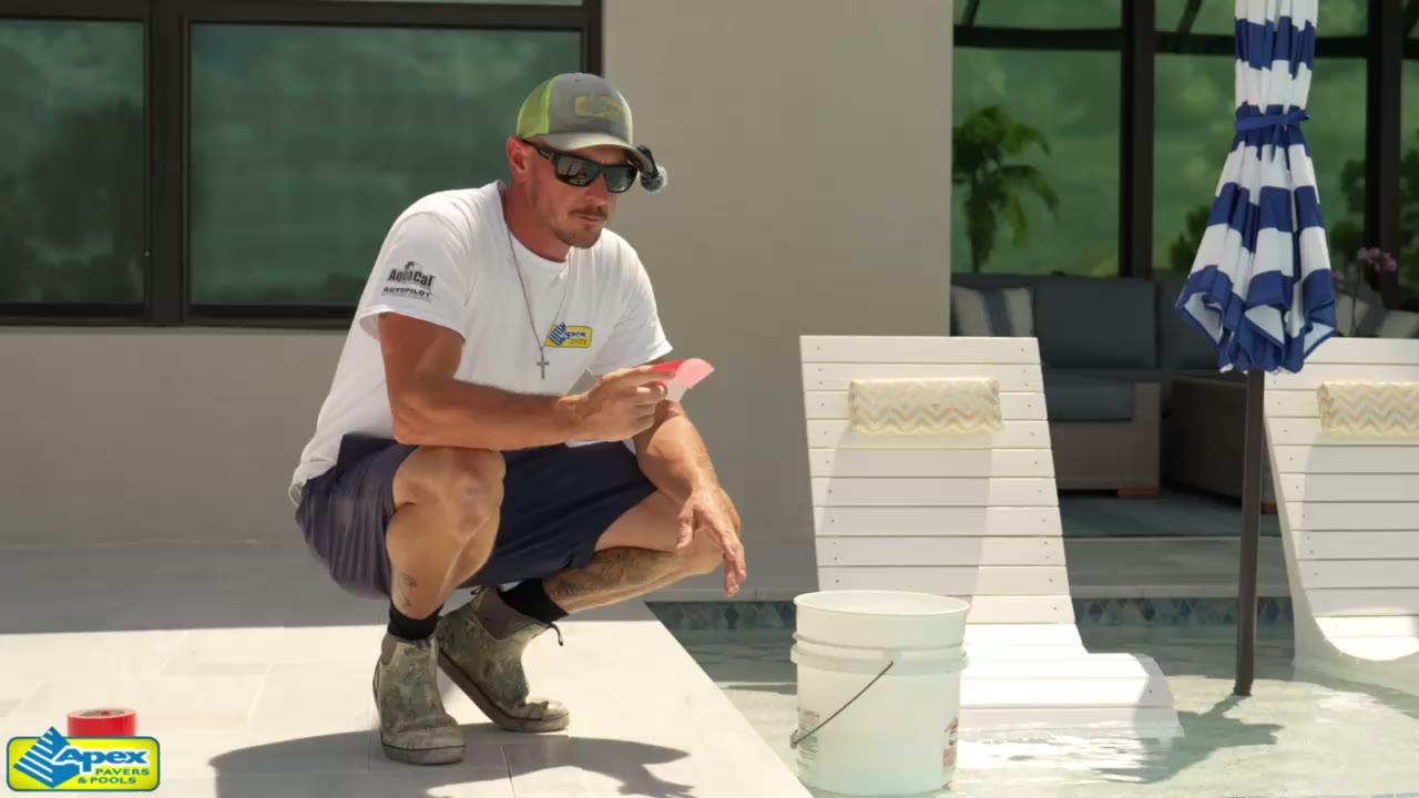 Pool Water Level Course